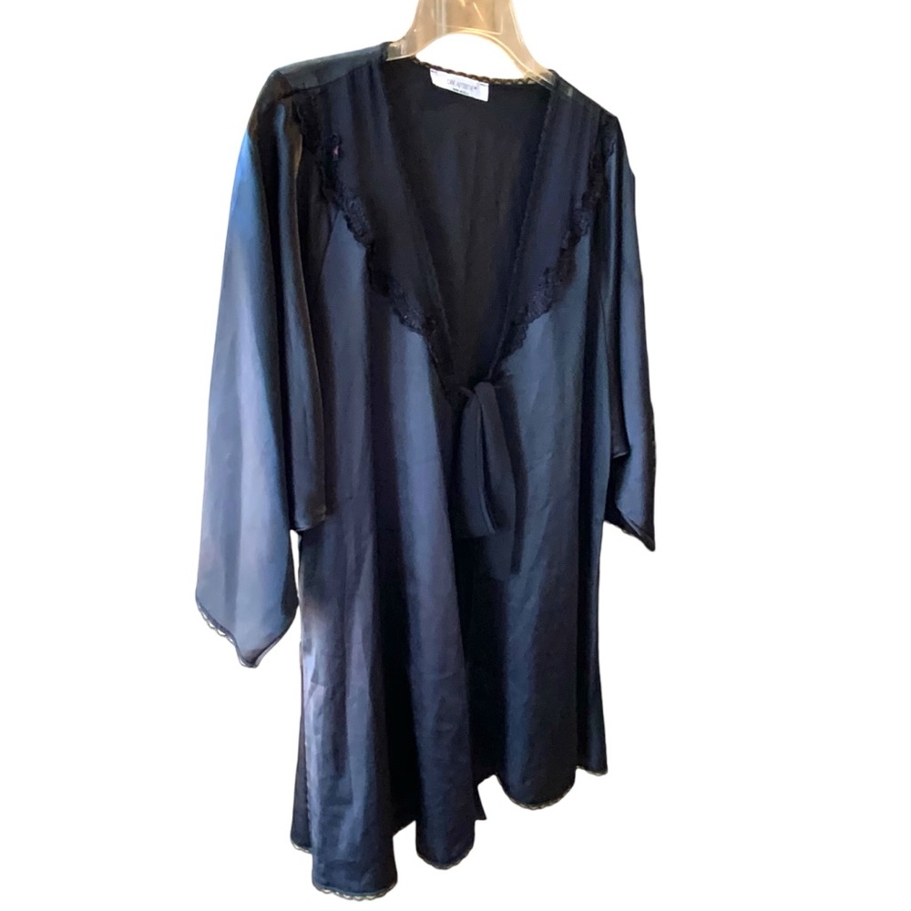 Dreamtime Short Black Robe Bow Tie Closure Lace Trim Silky Size Medium